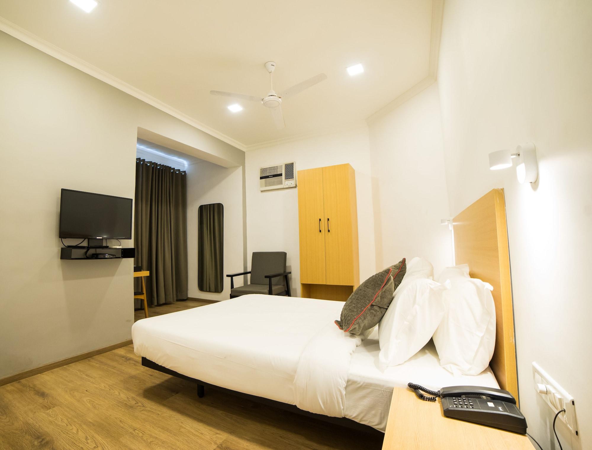 Fabexpress Highway Residency Hotel Mumbai  Buitenkant foto