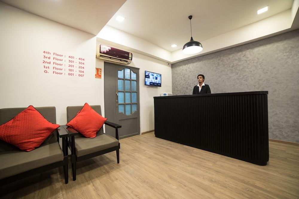 Fabexpress Highway Residency Hotel Mumbai  Buitenkant foto