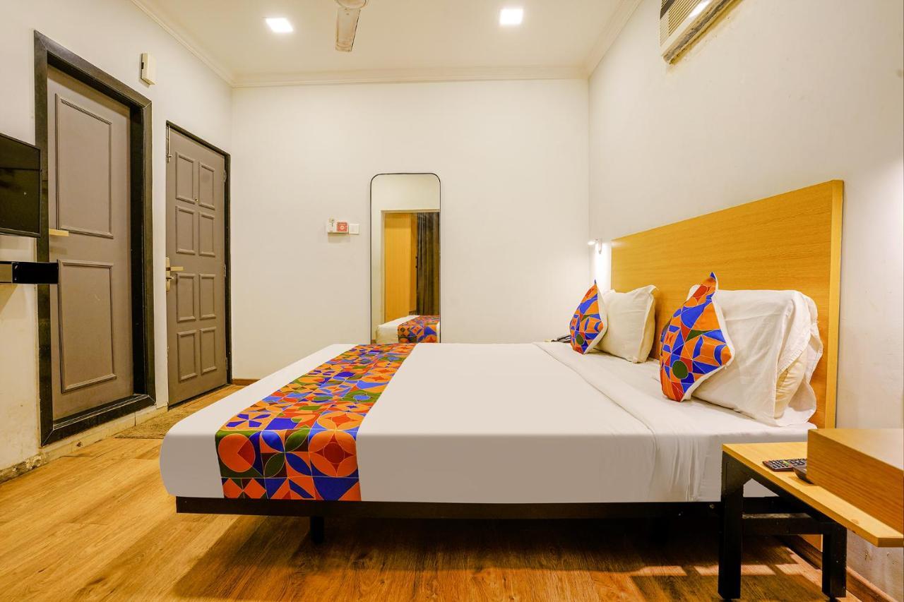 Fabexpress Highway Residency Hotel Mumbai  Buitenkant foto