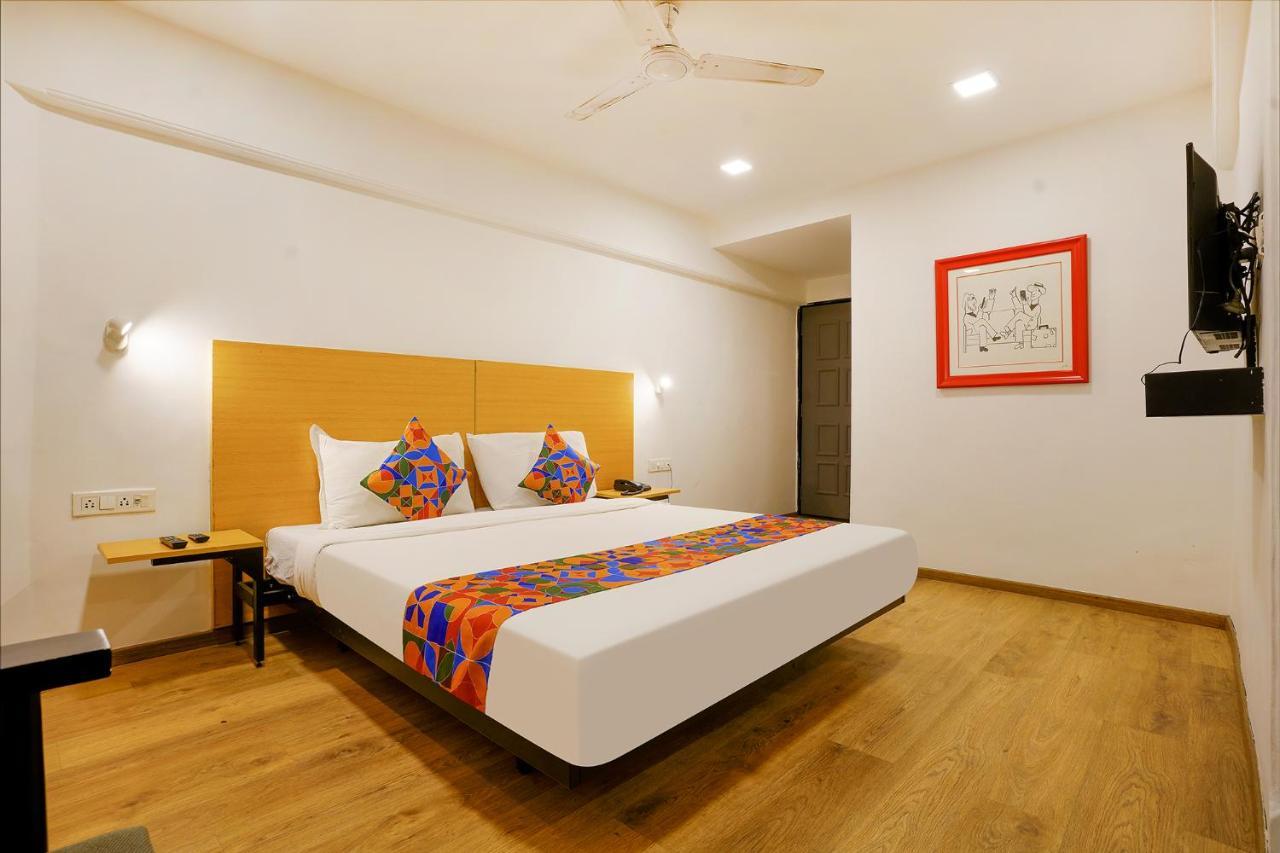 Fabexpress Highway Residency Hotel Mumbai  Buitenkant foto