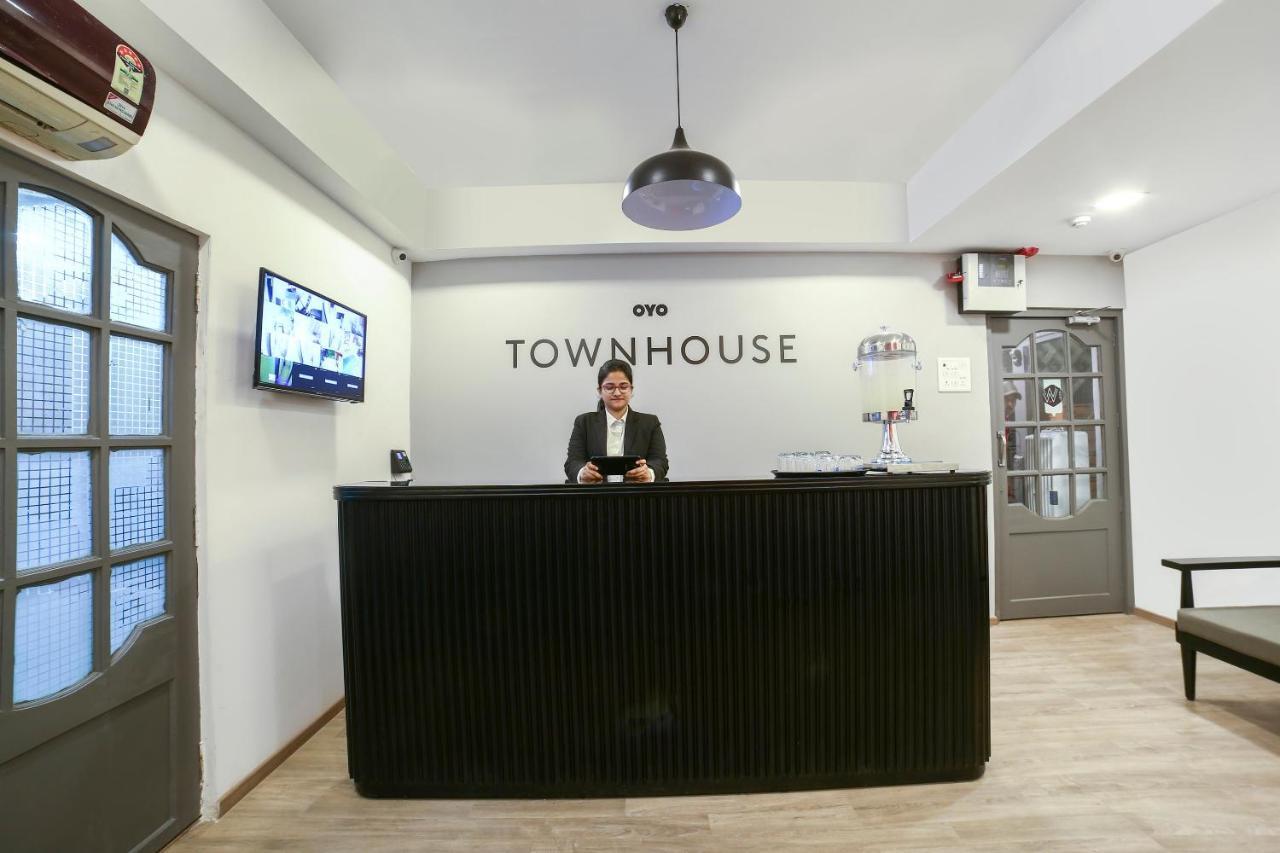 Fabexpress Highway Residency Hotel Mumbai  Buitenkant foto