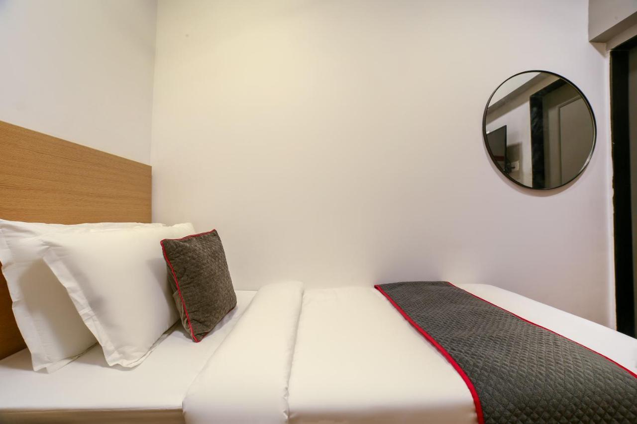 Fabexpress Highway Residency Hotel Mumbai  Buitenkant foto